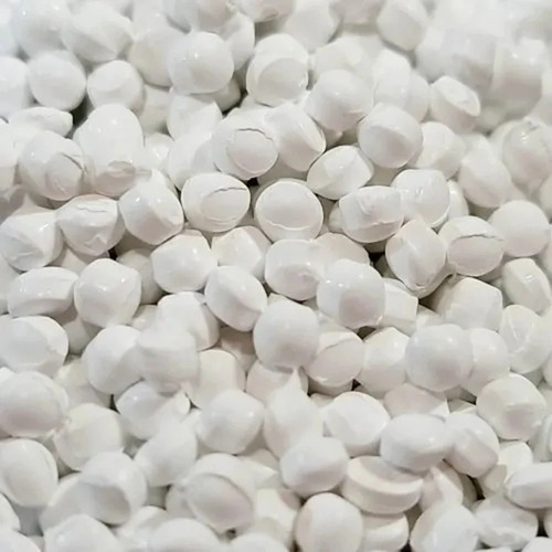 White Plastic Masterbatch - Recycled, Eco-Friendly Granules for Injection Molding | Highly Pure PP Carrier