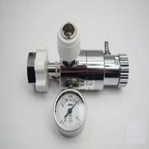 Medical Oxygen Regulator - Premium Stainless Steel High Pressure 0-250 kg/cm2 Silvery White | Optimized for Hospital Use