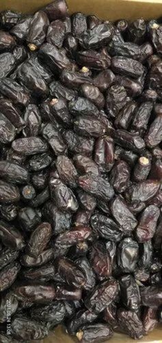 Rabbi Black Dates - 100% Pure, Grade A, Elongated Shape, Sweet Taste, Sunlight Dried, 6 Months Shelf Life | Good For Health, Very Good Quality