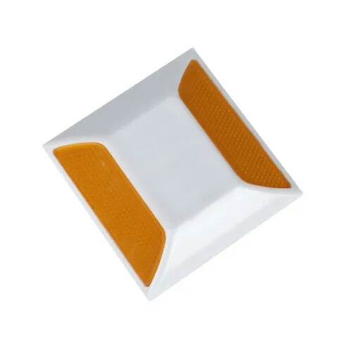 Solar Road Safety Stud - Durable Plastic, Automatic Functionality , Solar-Powered for Eco-Friendly Illumination and High Visibility