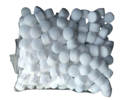 White Naphthalene Balls - Eco Friendly, Round Shape | Effective Against Ants and Mice