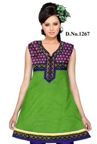 Ladies Sleevlees Kurtis