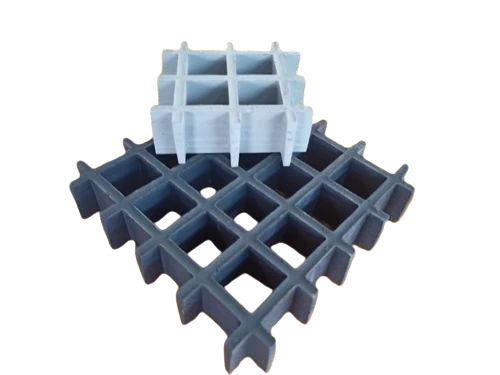 FRP Gratings - Green Square, 25 mm Thickness Gritted Surface | ARC Model No: MGS25, Max Span 600 mm, Max Load 1020 kg/m2