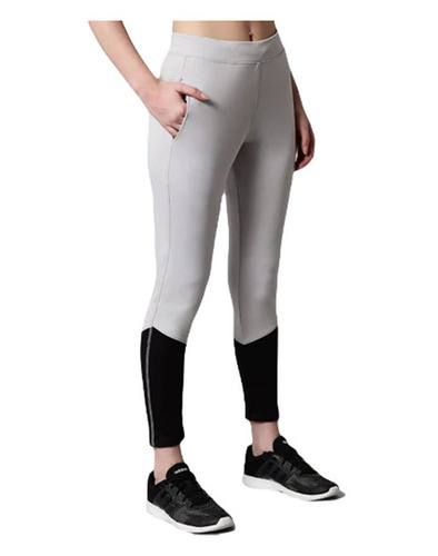 व्यायाम जिम लेगिंग्स