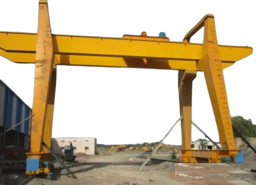 Double Girder Goliath Crane - Iron Material, 200 Ton Capacity | Bridge Girder Launching, Industrial Usage, Yellow Finish