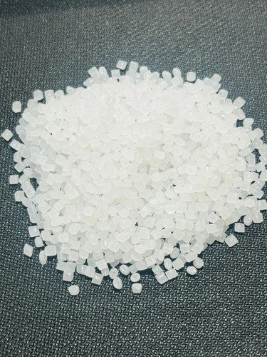 Uv Masterbatches - White Eco-Friendly Granules | Highly Pure, Recycled, Suitable for Plastic Industry Injection Molding