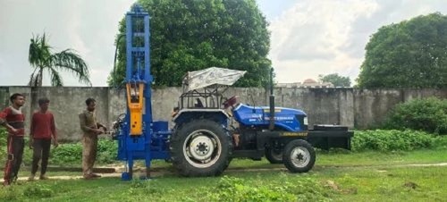 Pole Erection Machine - Mild Steel, 10 Feet Digging Capacity | User-Friendly Controls, Automated Gap Detection, Safety Features