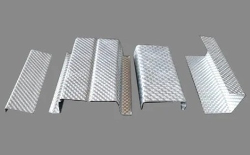 Gypsum Ceiling Channels - Aluminum, 3 mm Thickness, Silver Color, Hot Rolled, Powder Coated Finish | Plain Pattern, Rectangular Shape, Versatile Size