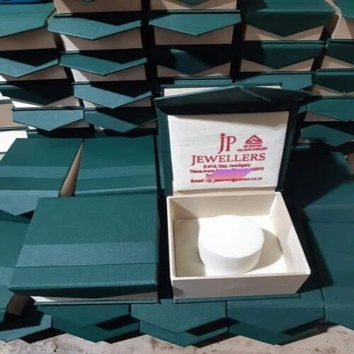 Green Jewelry Packaging Box - Cardboard & Satin Material, 4x4 Inch Size, Red Color - Attractive Design, Customizable Size Options