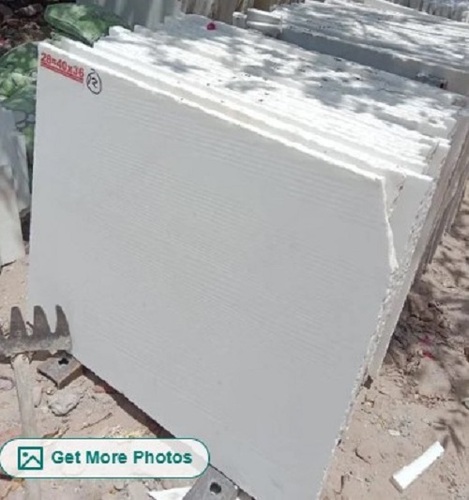 Beige Italian Marble Slab - Polished Finish, Various Sizes Available | Anti Skid, Long Lasting, Easy to Wash, Low Maintenance
