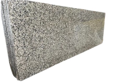 Apple Green Granite Slab - Various Sizes, Polished Surface Finish, Long Lasting & Wear Resistant | Quality Tested & Timely Delivered