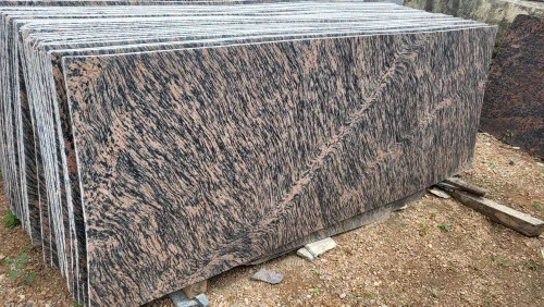 Brown Granite Slabs - Polished Finish, Durable & Scratch Resistant | Ideal for Flooring Applications