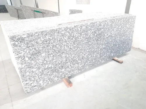 P White Granite Slab - Durable, Scratch Resistant | Polished White Surface Finish For Flooring Applications