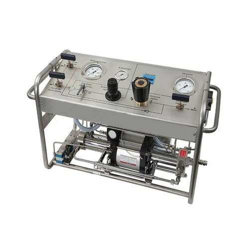 Hydrostatic Head Tester - Metal, Sample Area: 100 cmÂ², Voltage: 230 V | 50 kg Weight, Silver Design, Industrial Use, Accuracy Grade: 02