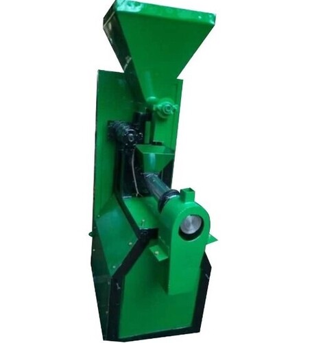 Fish Feed Making Machine - 100 kg/hr Capacity, 10 HP Semi-Automatic Motor Power, Mild Steel Material, Green Color