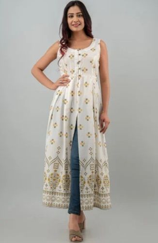 Ladies Designer Sleeveless Kurtis