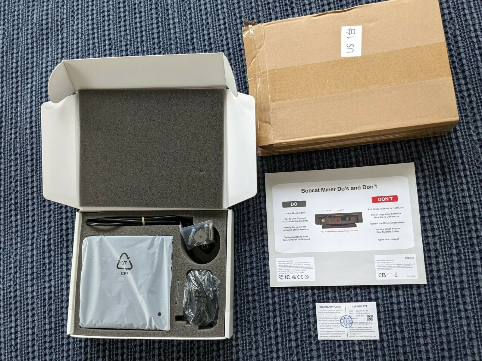 Brand New Bobcat Miner 300 Helium Hotspot
