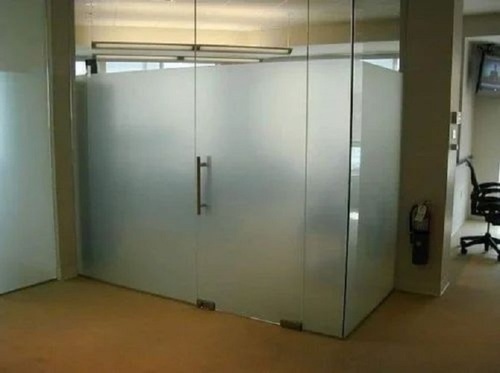  Transparent Toughened Glass Cabin