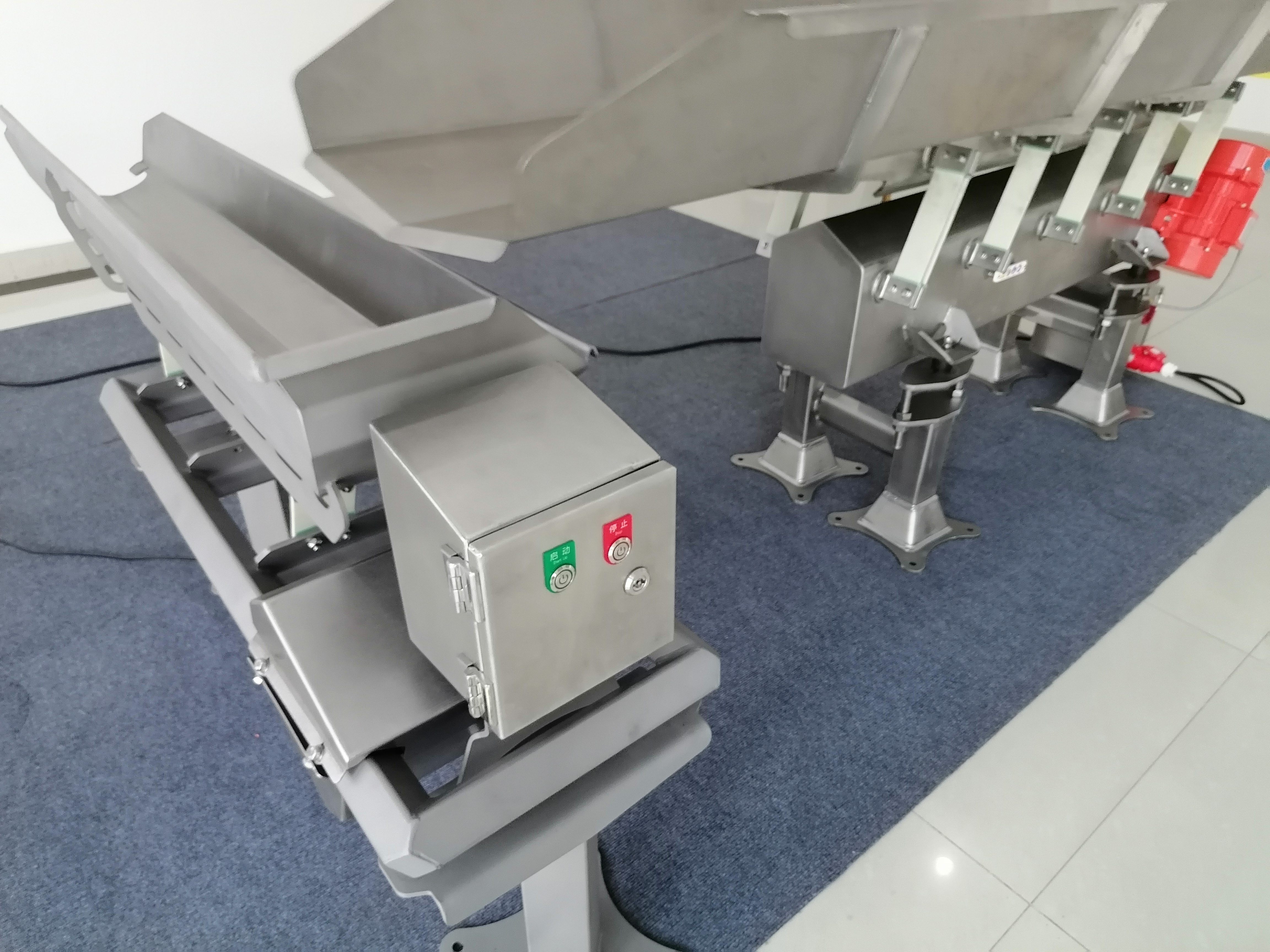 Packing Distribution Vibrator