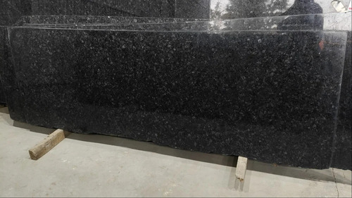 R Black Granite Slabs - 18mm Polished Black Slabs | Stain Resistant, Ideal for Flooring