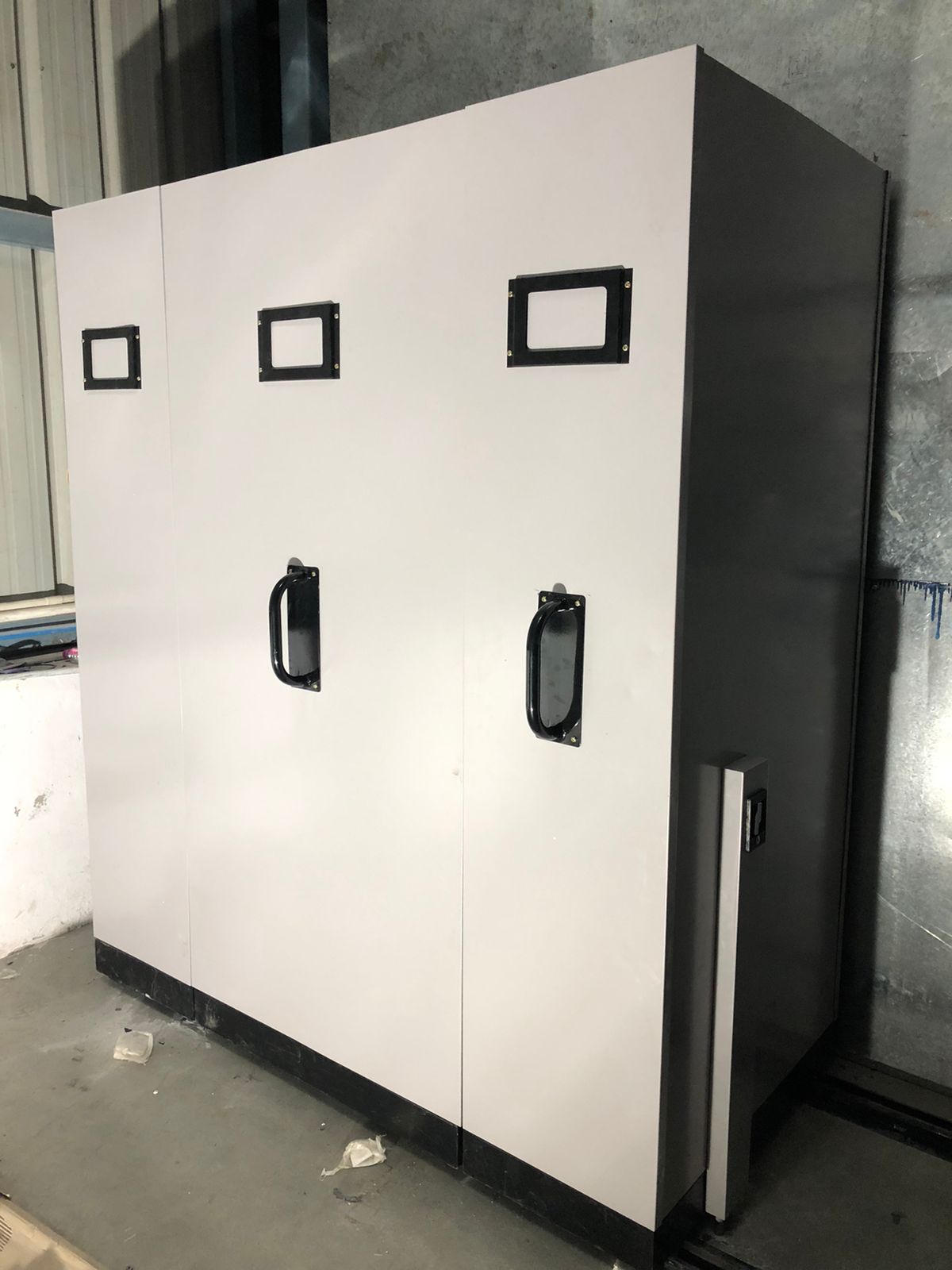 Mobile Files Storage Systems-Mobile Storage Compactor-1 Bay 4 Bodies Handpush