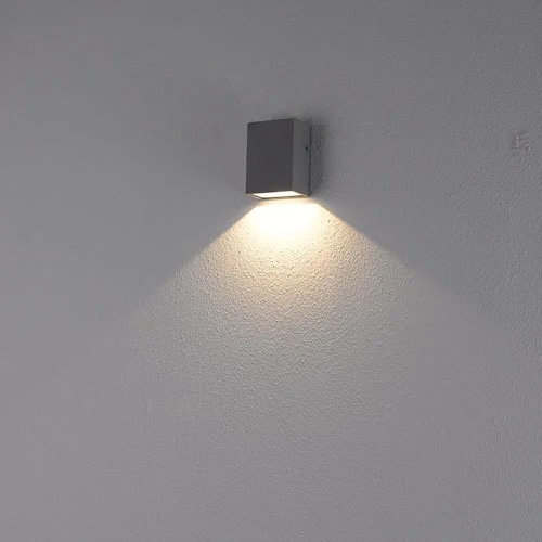 Outdoor Wall Light