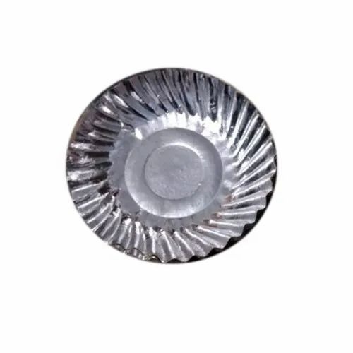 Laminated Silver Foil Paper Plate - Paper Material, 6" Size, Silver Color, 80-160 GSM , Cold Resistant, Plain Pattern, Ideal for Events, Parties