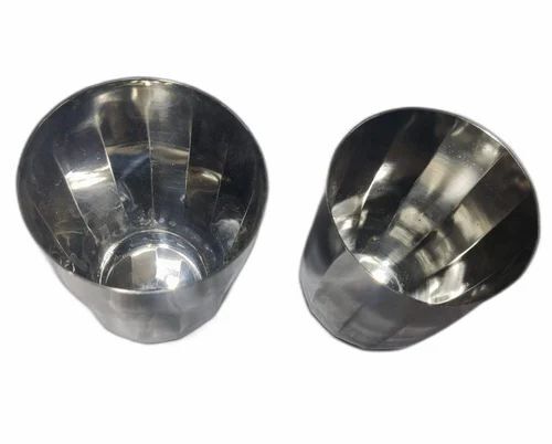 Silver Stainless Steel Glass Set - 200 ml Capacity, Round Shape, Long Lasting | Good Quality, Mirror Polish Finish, Metal Usage