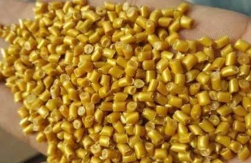 Golden Lldpe Roto Granules