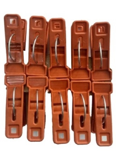Brown Plastic Cloth Clip - Crack Resistant, Standard Size | Available in Various Colors, Reliable Delivery Time