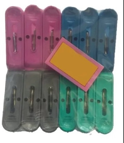 Plastic Colored Cloth Hanging Clip - Plastic Material, Standard Size , Comes in Various Colors, Crack Resistant, Timely Delivered
