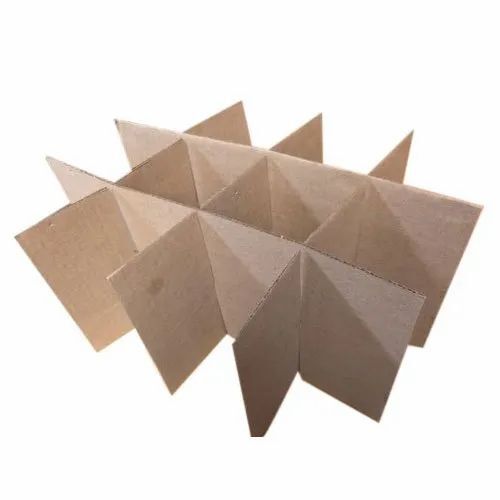 3 Ply Brown Corrugated Partition - Material Thickness: 1-3 mm, GSM: 100-300 | Color: Brown, Plain Pattern