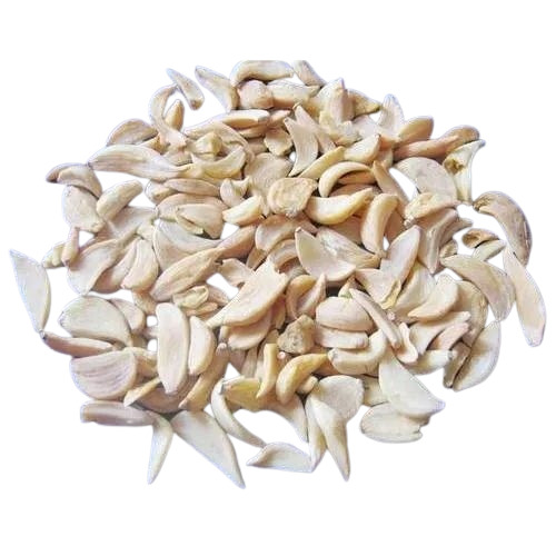 Dehydrated Garlic Flakes - Chopped Style, Dried Form | 20 to 25 Kg Plastic Bag, 2-Year Shelf Life, Very Good Quality, Variety Available