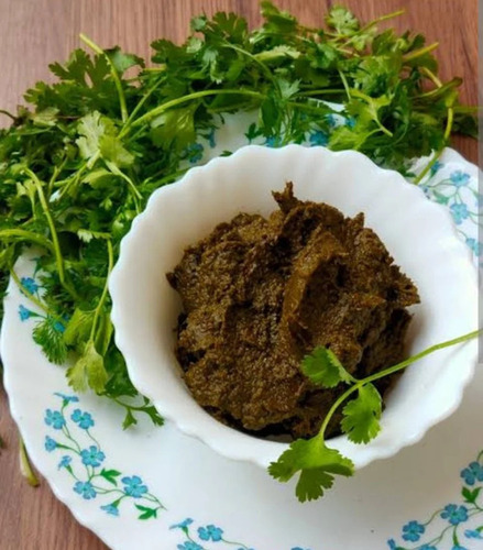 Coriander Leaves Pickle - Coriander Flavor, Salty & Sour Taste, Preserved in Oil | Tasty & Delicious, Ideal for Enhancing Dishes