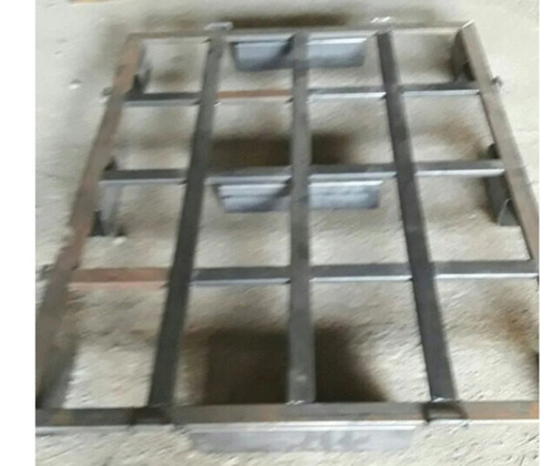 Mild Steel Pallets - Durable Mild Steel, Corrosion Resistant, Grey Color | 4-Way Entry, Foldable Box Pallet, Single Faced Design
