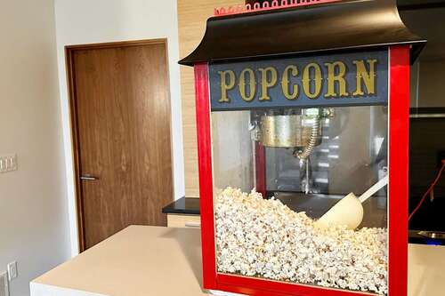 Popcorn Machine
