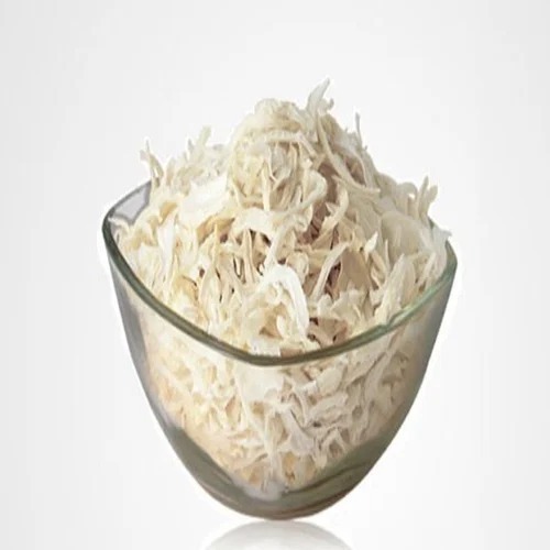 White Dehydrated Onion Flakes - Natural, Dried, Sunlight-Dried | Shelf Life 12 Months, Chopped Form