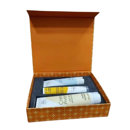 Cosmetic Packaging Box - Kappa Board, Rectangular Shape, Multi Color | Magnetic Closure, Capacity 5 Kg
