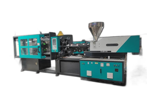 Injection Moulding Machine - Capacity: 1 Kg/Hr