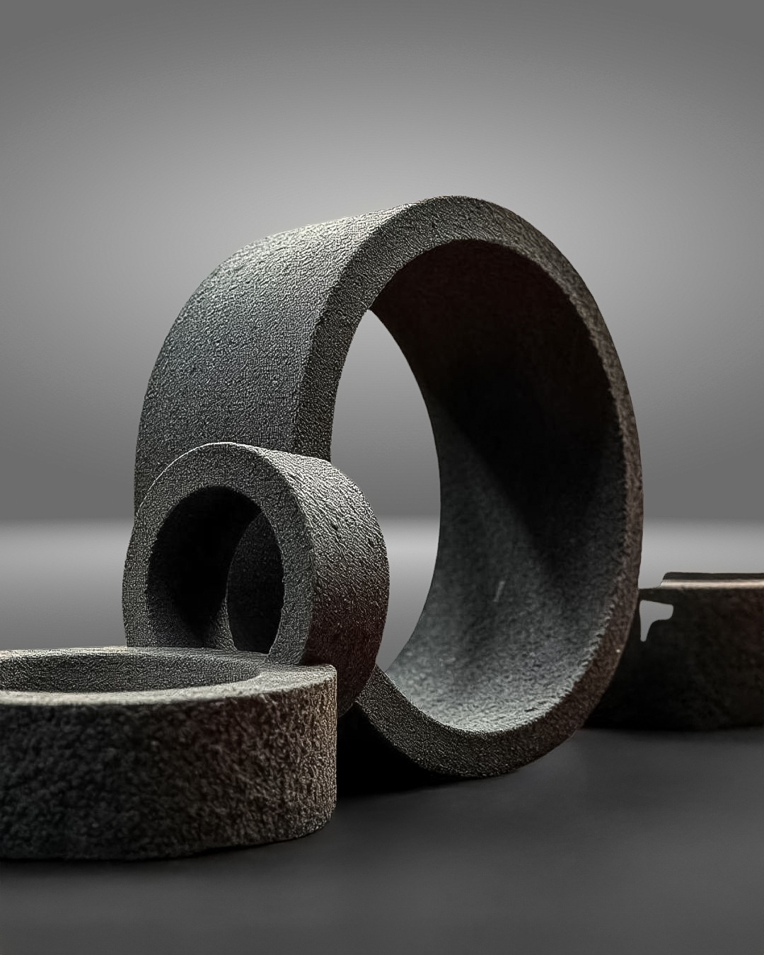 Exothermic and insulating sleeves