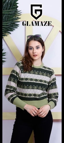 Ladies Sweater - Color: Green