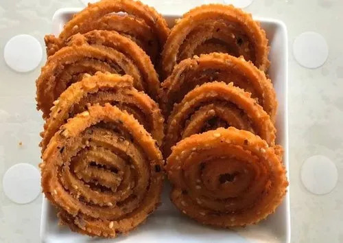 Loose Namkeen Chakri - Food Grade, Crispy Texture, Salty & Spicy Flavor | Vegetarian Snack, Perfect for Casual Enjoyment