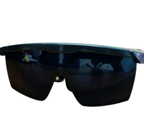 Safety goggles