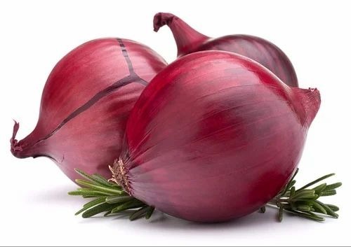 Red Onion - Medium A Grade, Chopped Style in 1 kg Gunny Bag | Shelf Life of 3 Months, Common Shape, Family: Amaryllidaceae