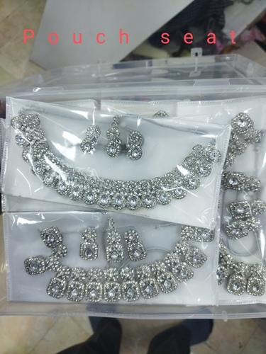 Imitation jewellery 