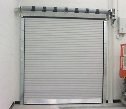 Iron Rolling Shutter - Opening Pattern: Horizontal