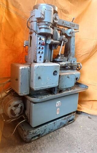 gear hobbing machines