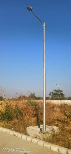 Street Light Pole - Color: Ms