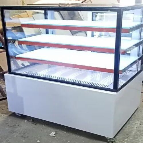 Hot Bakery Display Counter