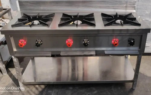 COMMERCIAL GAS STOVE 3 BURNER